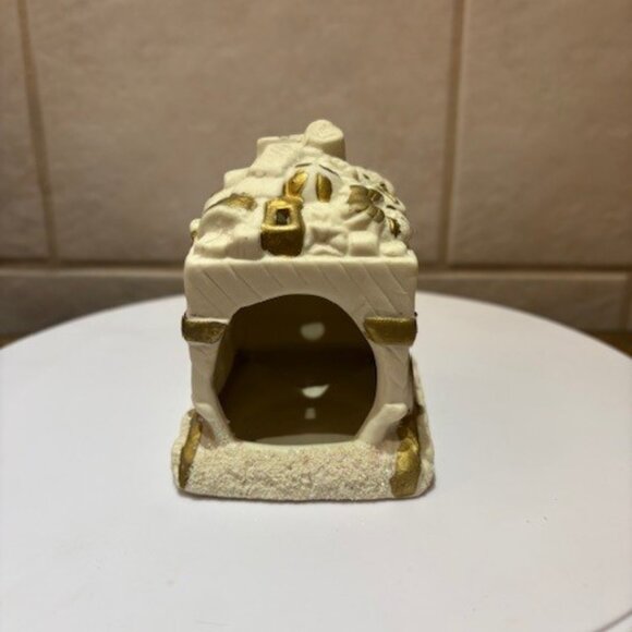 Bombay Company Christmas Santa Train White Porcelain 3 piece candle Votives - Picture 12 of 17